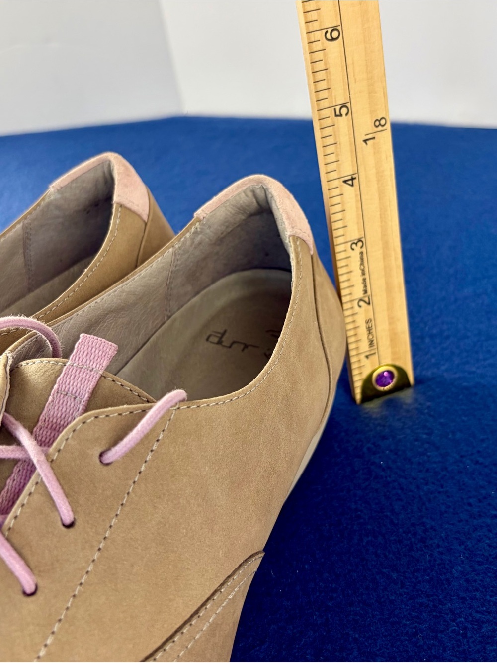 Dansko Minimalist retro sneaker vibe leather oxfords with lilac laces Size 9.5 - Picture 8 of 8